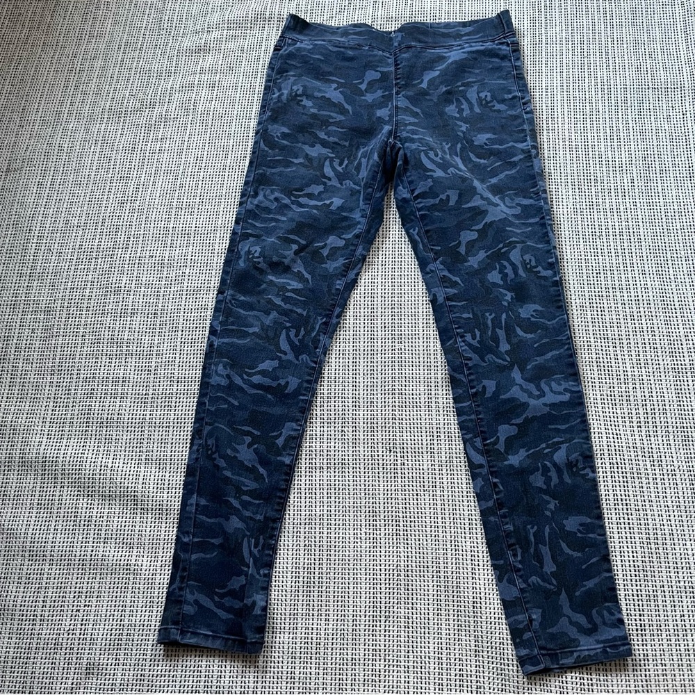 Nevada Blue Camo Denim Jegging Size M